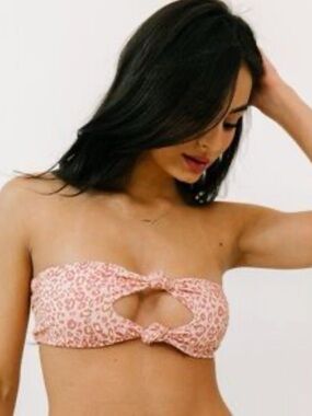 Dippin' Daisy's Pink Leopard Print Knotted Bandeau Bikini Top